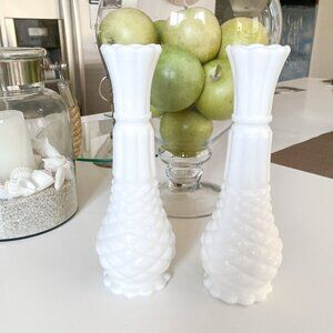 Vintage 1960s - (Set of x2) White Milk Glass - Bud Vase with Pineapple Diamond